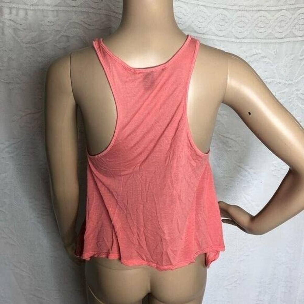 Pink Cropped Racerback Tank Top - Picture 3 of 6